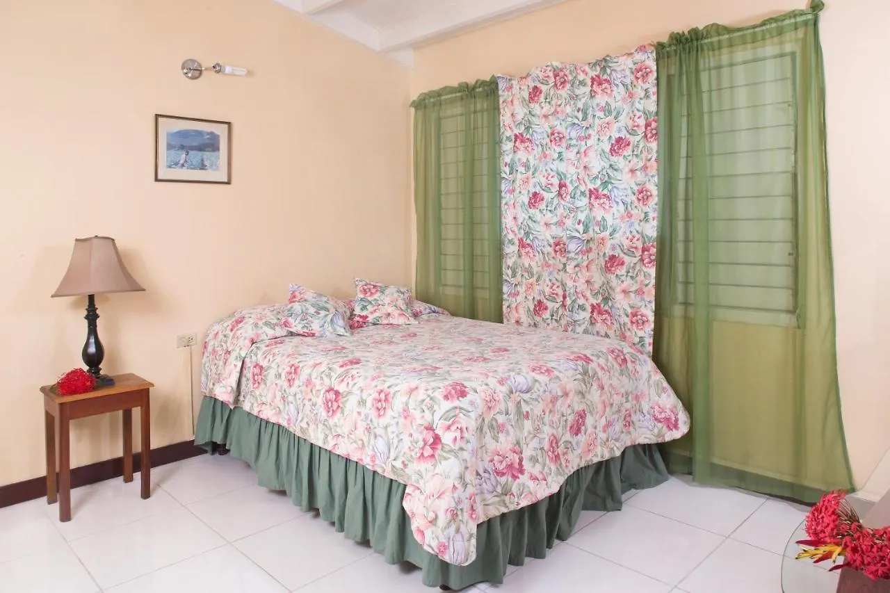 The Gardens Villa Kingston 0*,  Jamaica
