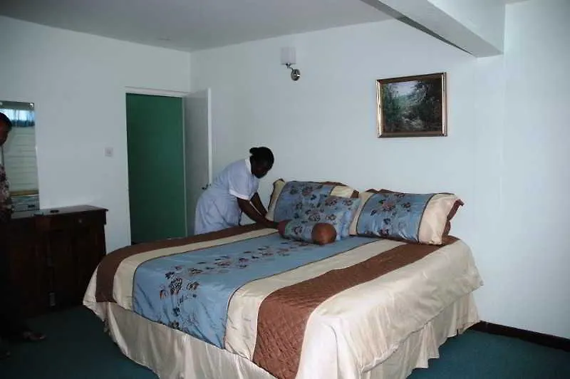 The Gardens Villa Kingston