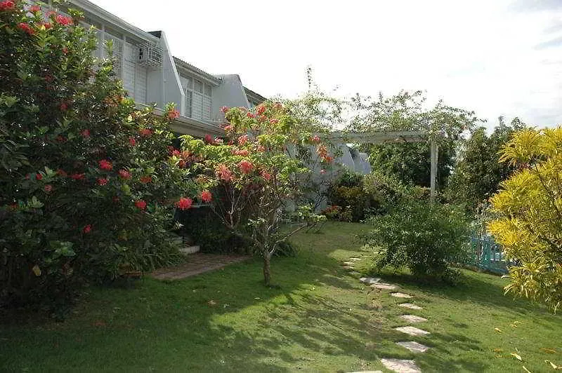 The Gardens Villa Kingston Holiday home