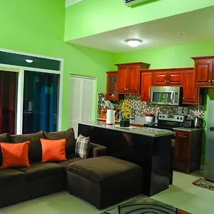 Apartment Gk Luxury, Kingston