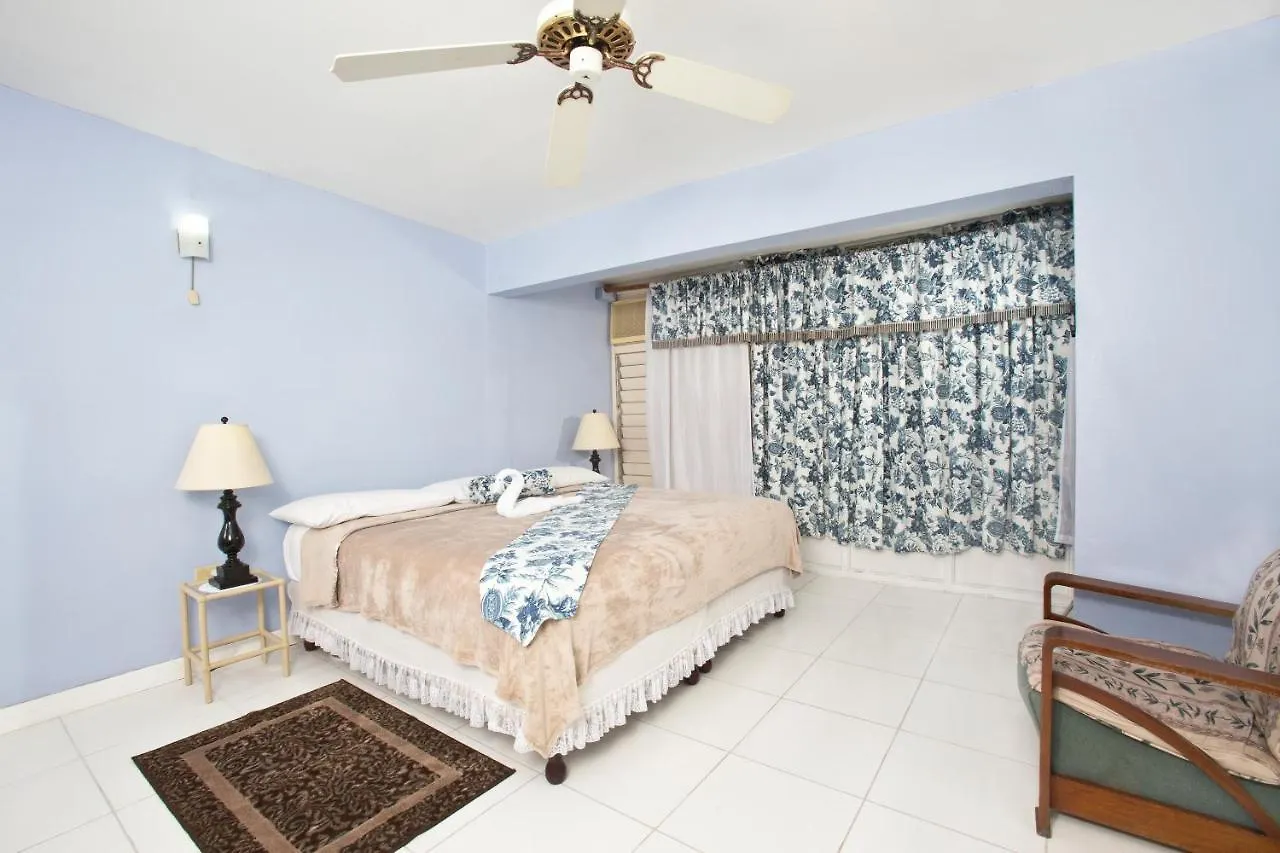 Holiday home The Gardens Villa Kingston Jamaica